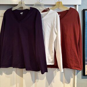 BUNDLE of 3 | Supima Cotton Long Sleeve V-Neck T-Shirt - size L